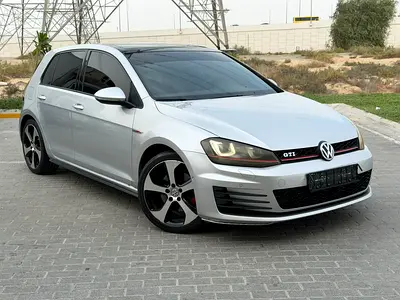 Volkswagen Golf GTI 2016 Base GCC Specs- No accidents - Original paint - mint condition