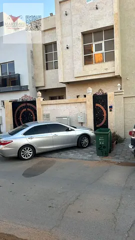 فيلا فاخرة للايجار في منطقة الياسمين