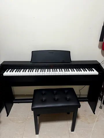 Piano casio privia px-770