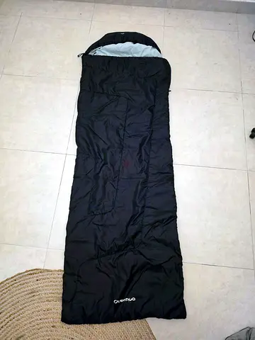 5 Camping Sleeping Bags - 30-50 AED each / all 5 for 190 AED