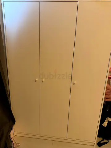 White 3-drawer Dresser / Chest in Good Condition