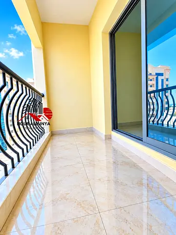 FRONT OF METRO.2BHK+MAIDROOM. BALCONY PARKING. FAMILY ONLY