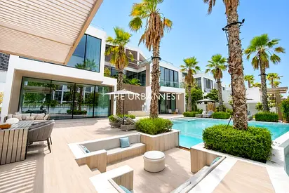 Luxurious Mansion with Resort-Style Private Oasis