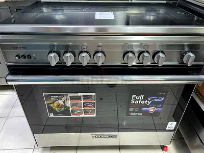 GLEMGAS Italian 5 Burner Gas Cooking Range size 90cm Exellent Condition