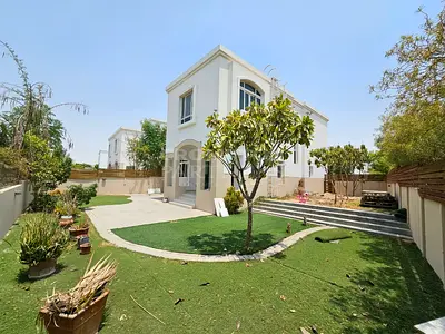 Corner Unit | Park View | Waterfall | Villa