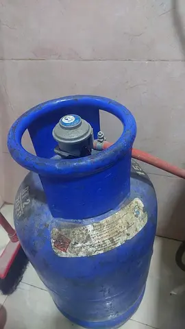 Blue LPG Gas Cylinder (Used) with Regulator & hose