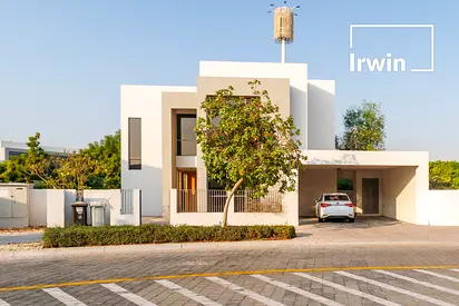 Single Row | Large Plot | Vacant Now