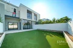 Single Row | Next to Pool & Park | 3 Bed