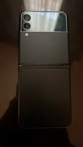 Samsung Galaxy Z Flip 3 (foldable) - Good working condition