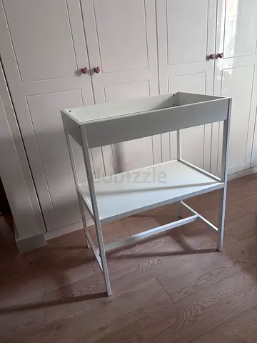 Baby changing table