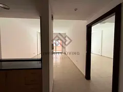 Spacious 1BR with Dual Bathrooms in Prime Discovery Gardens