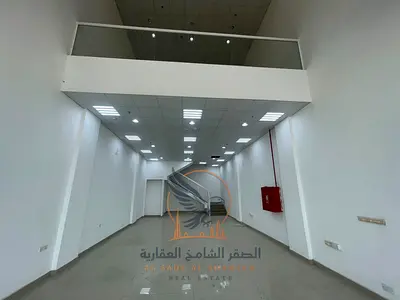 معرض للإيجار في الجرف الصناعية 1 عجمان 1650 قدم