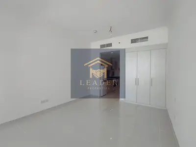 استوديو مشرق | داماك هيلز | إطلالة على الشرفة