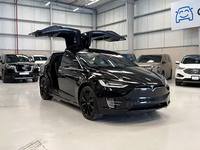 2017 Tesla Model X 100D GCC Specs