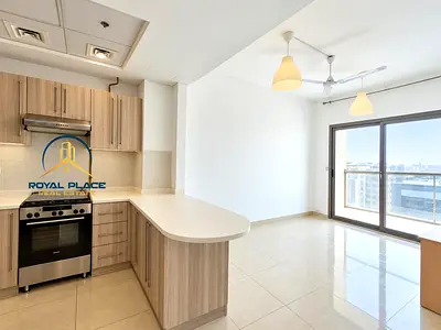 BRIGHT APARTMENT | SPACOIUS LAYOUT | 2 BALCONIES