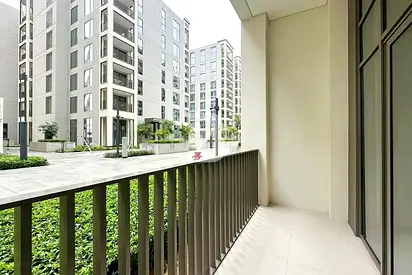 Up to 6 Cheques | Brand New | Low Floor