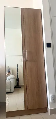 Slim mirrored wardrobe - Perfefct condition