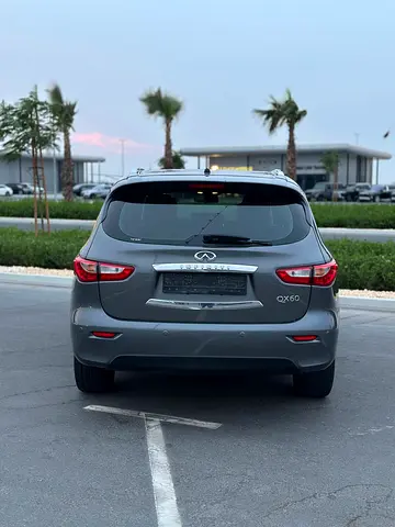 2015 Infiniti QX60 — фото 6