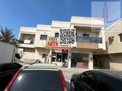 غرفة وصالة للإيجار السنوي بـ21,000 درهم بجوار شارع النعيمية الرئيسي، مقابل دوار السنارة، مع صيانة على المالك وتسهيلات دفع وموقف مجاني بجوار المبنى.