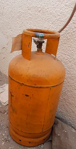 Used LPG Gas Cylinder (20kg) — almost full with free pipe and regulator