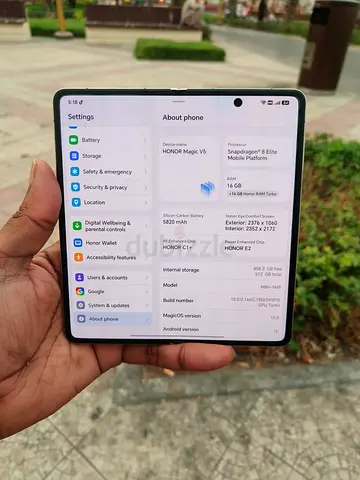 HONOR Magic V5  foldable phone – good condition, 16GB RAM, 512GB Phone by itself with cover