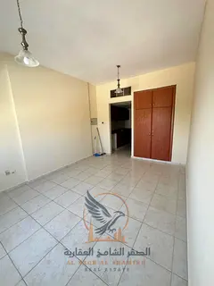 Separate kitchen | Wall-mounted cabinets | Central air conditioning