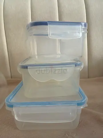 Set of airtight plastic food storage containers (various sizes)