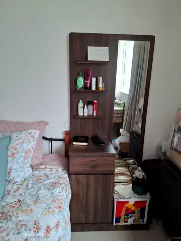 Dresser with mirror +night stand