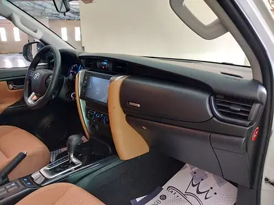 صورة مصغرة 12 لـ 2021 Toyota FORTUNER