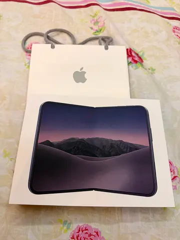 Iphone duo 512 gb night sky tra(uae specs)