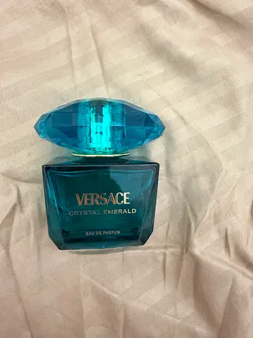 Versace Crystal Emerald Eau de Parfum bottle