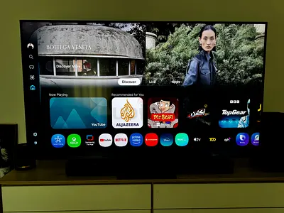 55 inch Q70D QLED Samsung TV QA55Q70DA with 120hz VRR game motion with Original box- Warsan 4