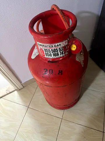 Emirates gas cylinder 20.8kg full filled