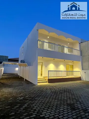 🏡 فيلا للإيجار في منطقة المنصورة – الشارقة ✨ 4 غرف نوم\ 💰 الإيجار السنوي: 90,000 درهم\ 💳 الدفع على 4 دفعات 📍 موقع مميز في منطقة المنصورة – الشار
