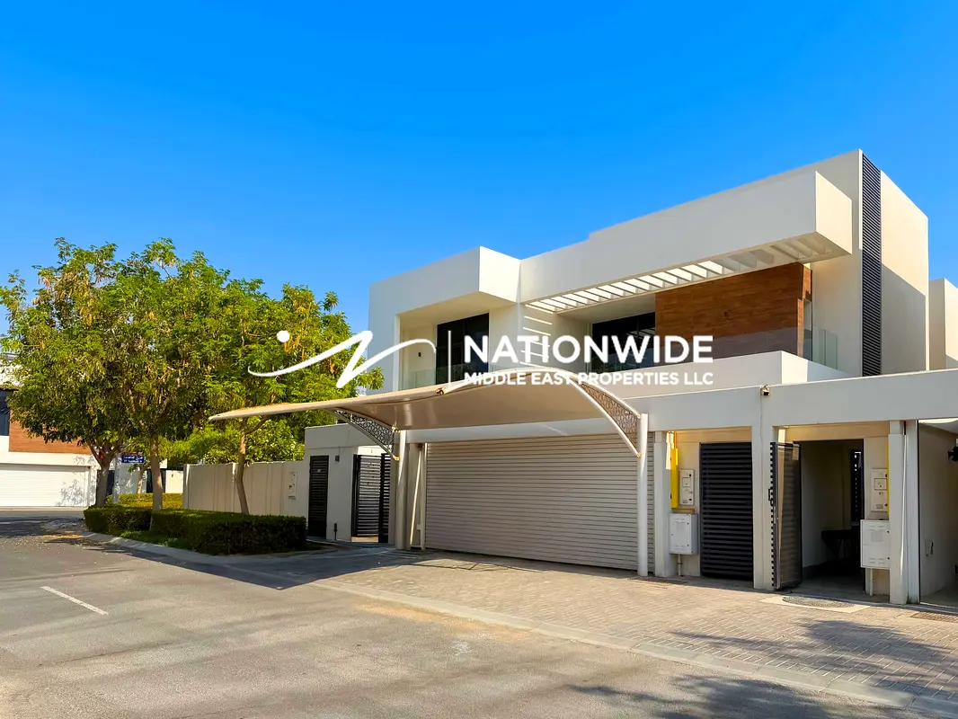 Corner 5BR|Fully Furnished|Prime Area|Best Living