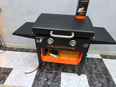Blackstone 28" Gas Griddle with Dual Burners — Outdoor Flat Top Cooking Station
