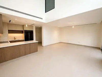 SINGLE ROW | G+1 | VACANT | CORNER UNIT