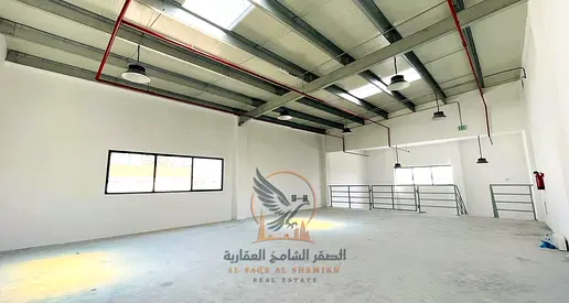 مستودع للإيجار في الجرف الصناعية 3 – عجمان | 2,675 قدم مربع | كهرباء 40 كيلوواط