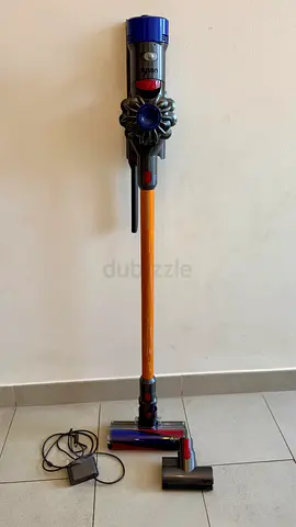 Dyson V8 Absolute Cordless Vacuum Cleaner – Used