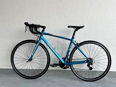 Very Clean High Quality Momentum bike by Giant Japanese Racing bike 7*2 Shimano speed Frame 47