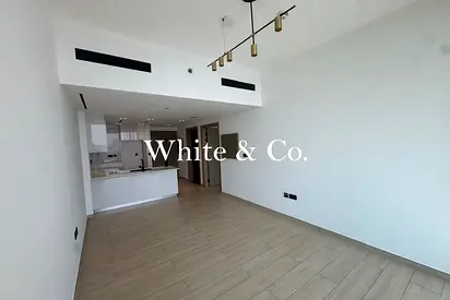 1 Bedroom | Skyline View | Available Now