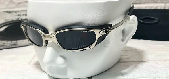 Oakley Juliet Sliver Frame w/ Black Iridium Polarized Lens