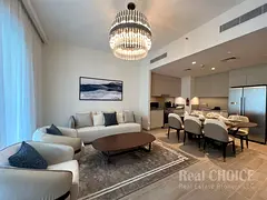 Waterfront Living | Luxurious 2-BR | Modern Living