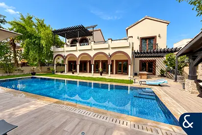 Marbella Type | 5 Bedrooms | Large Plot | VOT