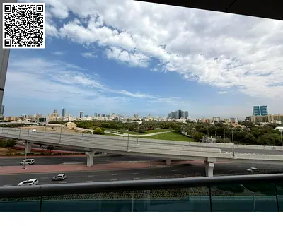 ةشقة (غرفتي نوم وصالة) للبيع في "سيتي تاور" | السعر: 475,000 درهم | دخل إيجاري: 42,000 درهم | إطلالة مفتوحة