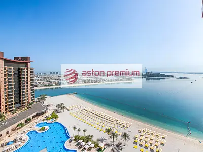 Upgraded and Spacious | Luxury Furnished |Sea View