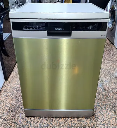 Siemens iq300 dishwasher brand new condition- with wifi 2050aed