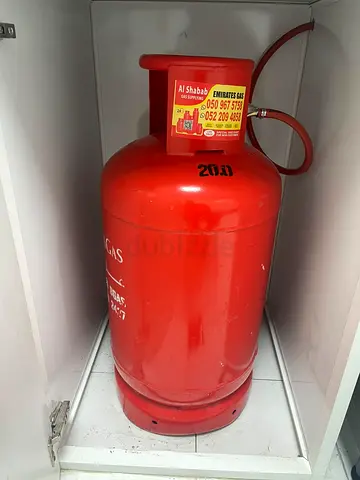 Red LPG Gas Cylinder (Refillable) 22 kg- Excellent Condition - Used 11 months - Medium Size