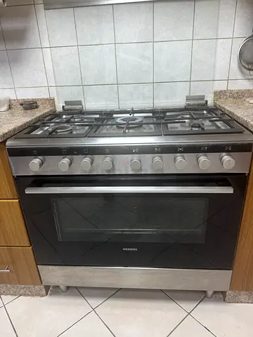 Siemens freestanding gas cooker with electric oven - good condition