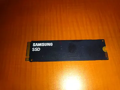 Samsung NVMe 512GB PCIe Gen 4 SSD